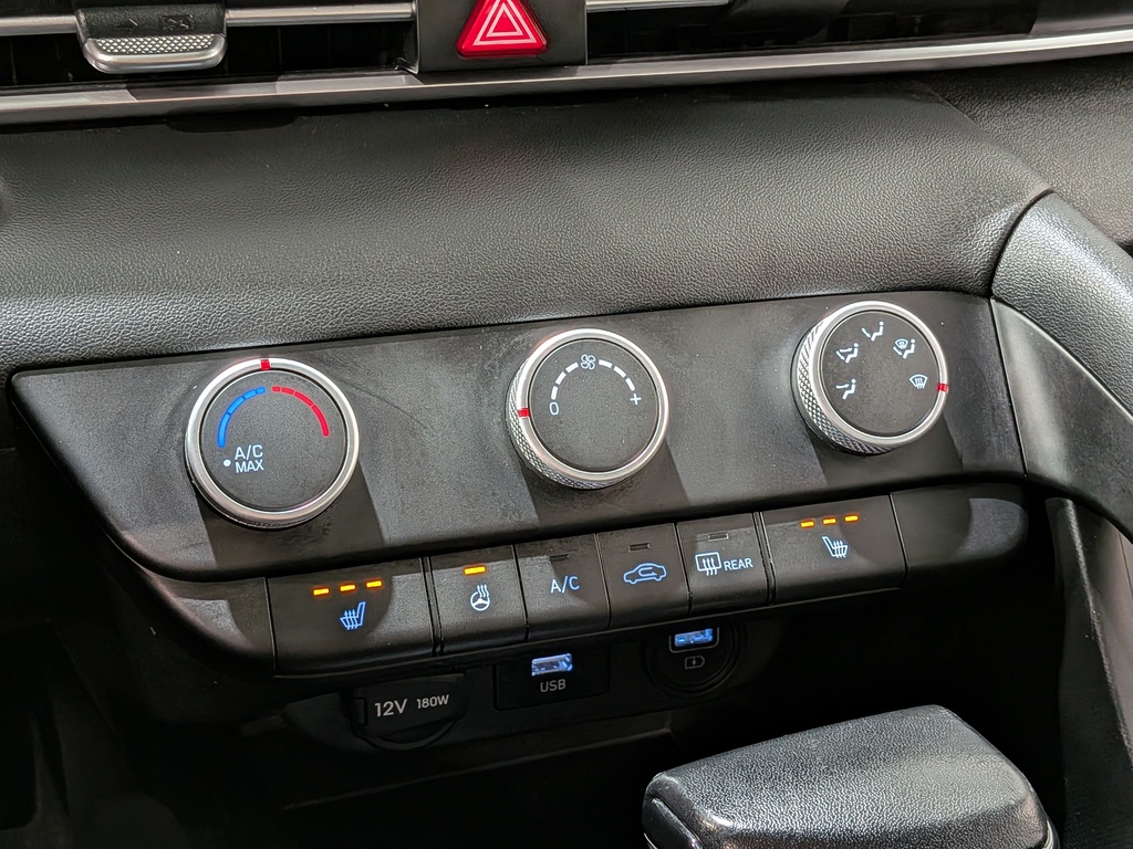 Hyundai Elantra 2022