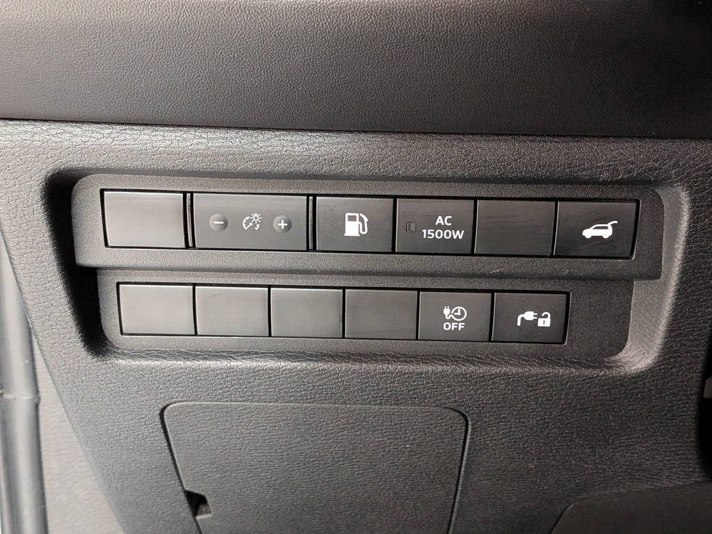 Mitsubishi Outlander PHEV 2023