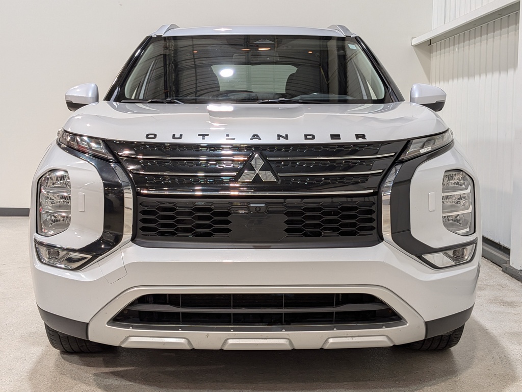 Mitsubishi Outlander PHEV 2023