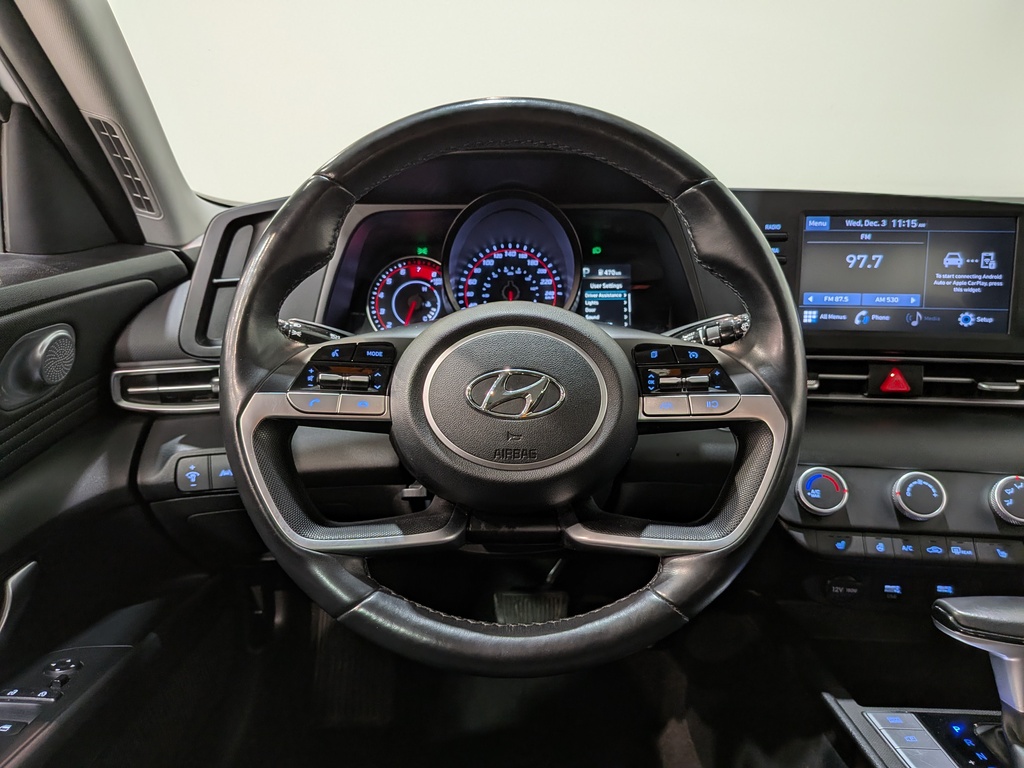 Hyundai Elantra 2022