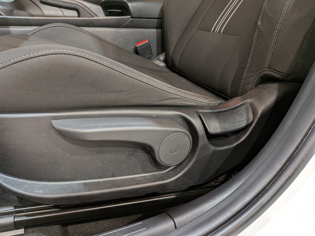 Hyundai Elantra 2022