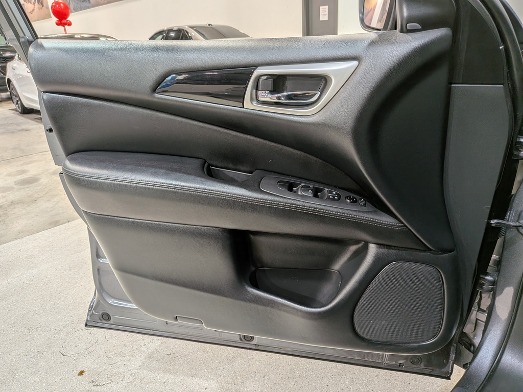 Nissan Pathfinder 2020