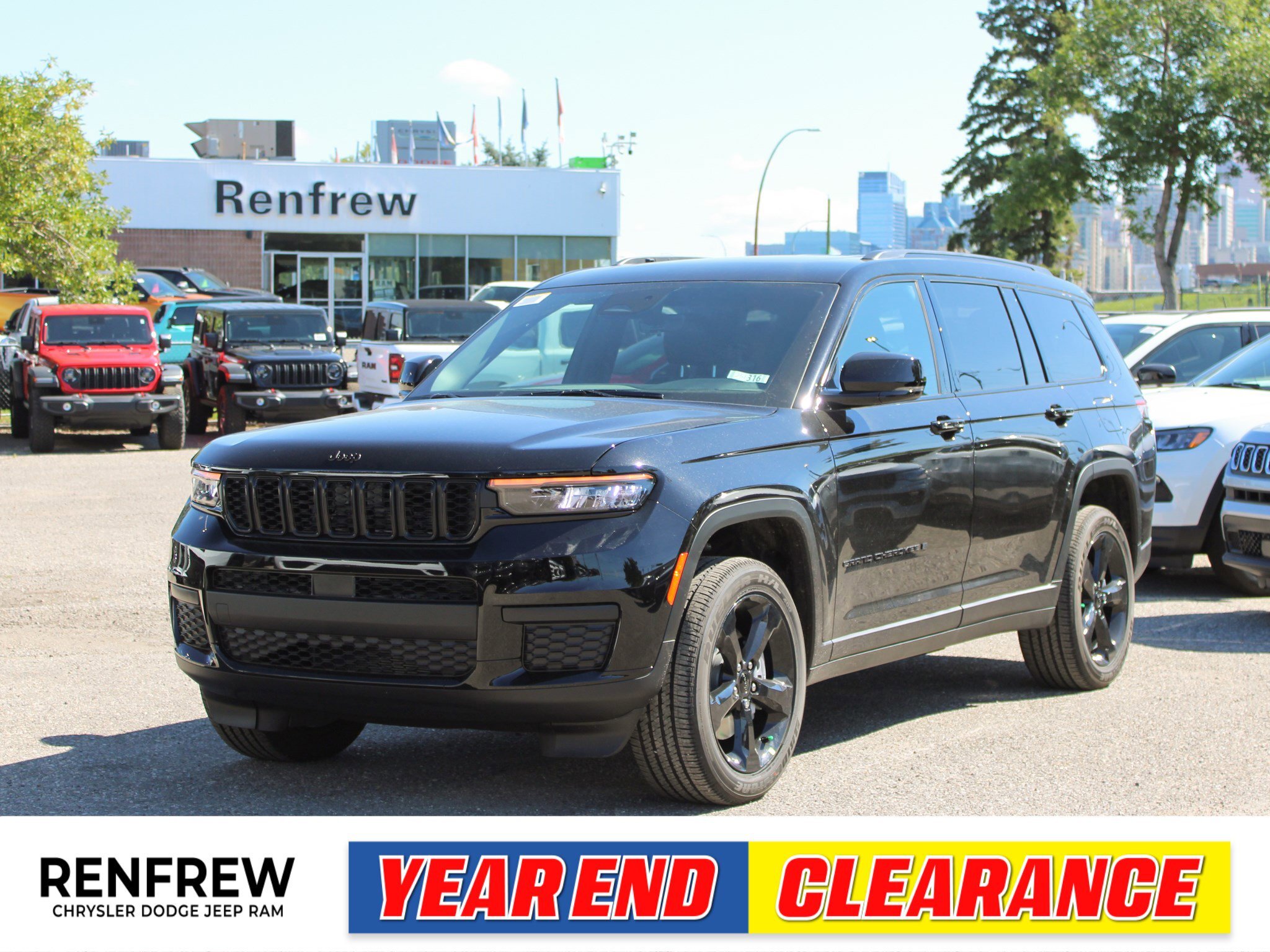 2025 Jeep Grand Cherokee L Altitude 4x4, Sunroof, Wireless Charging Pad, Heat