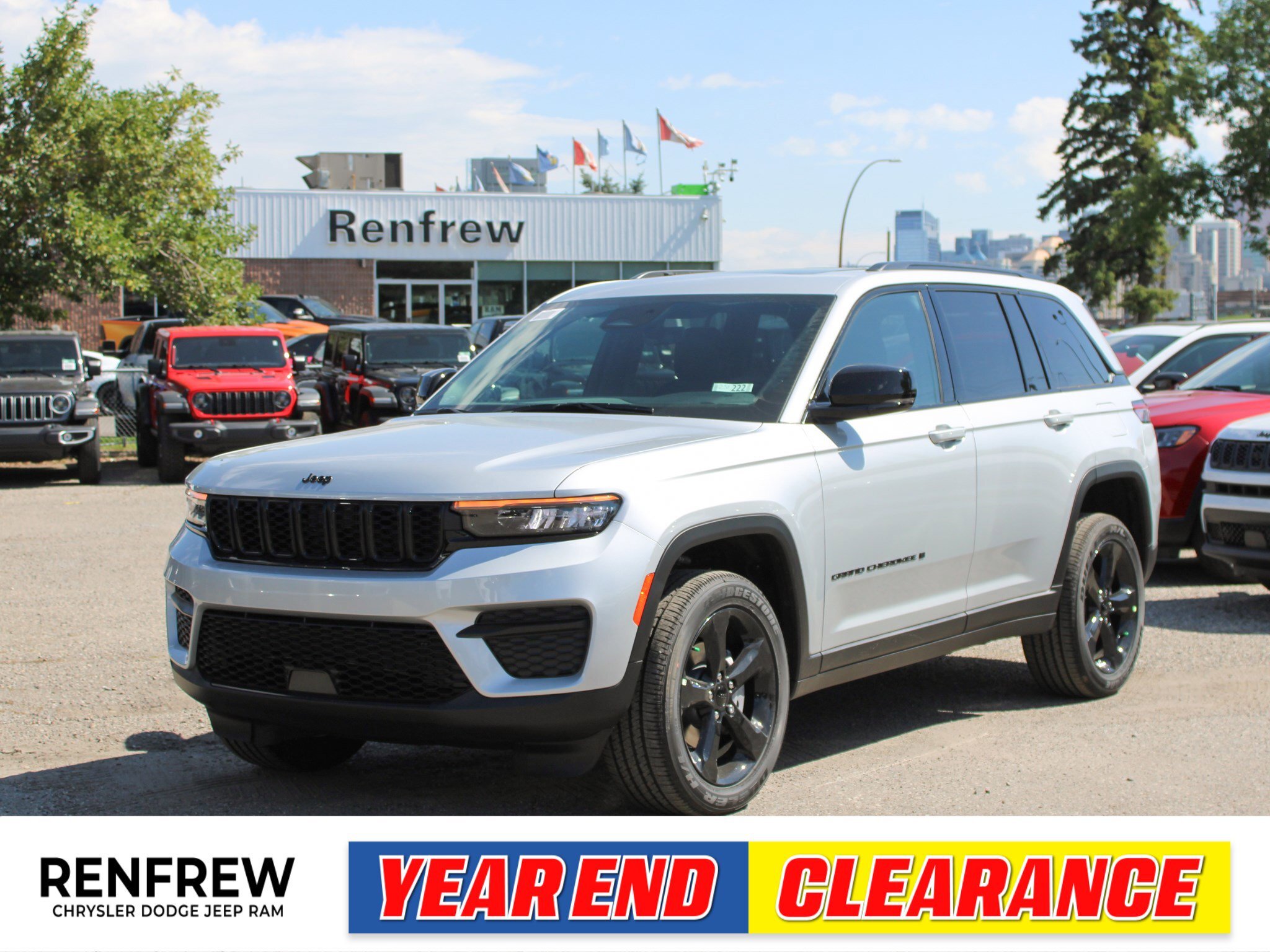 2025 Jeep Grand Cherokee Altitude 4x4, Sunroof, Trailer Tow