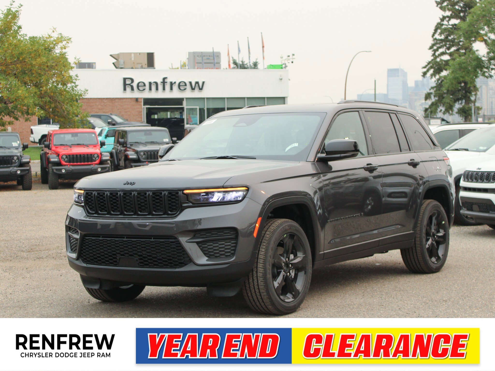 2025 Jeep Grand Cherokee Altitude 4x4, Sunroof, Trailer Tow Pkg, Heated Lea