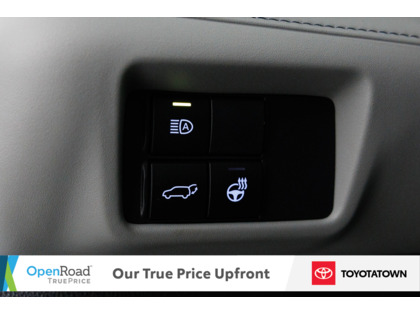 used 2020 Toyota Highlander car, priced at $42,998