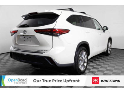 used 2020 Toyota Highlander car, priced at $42,998