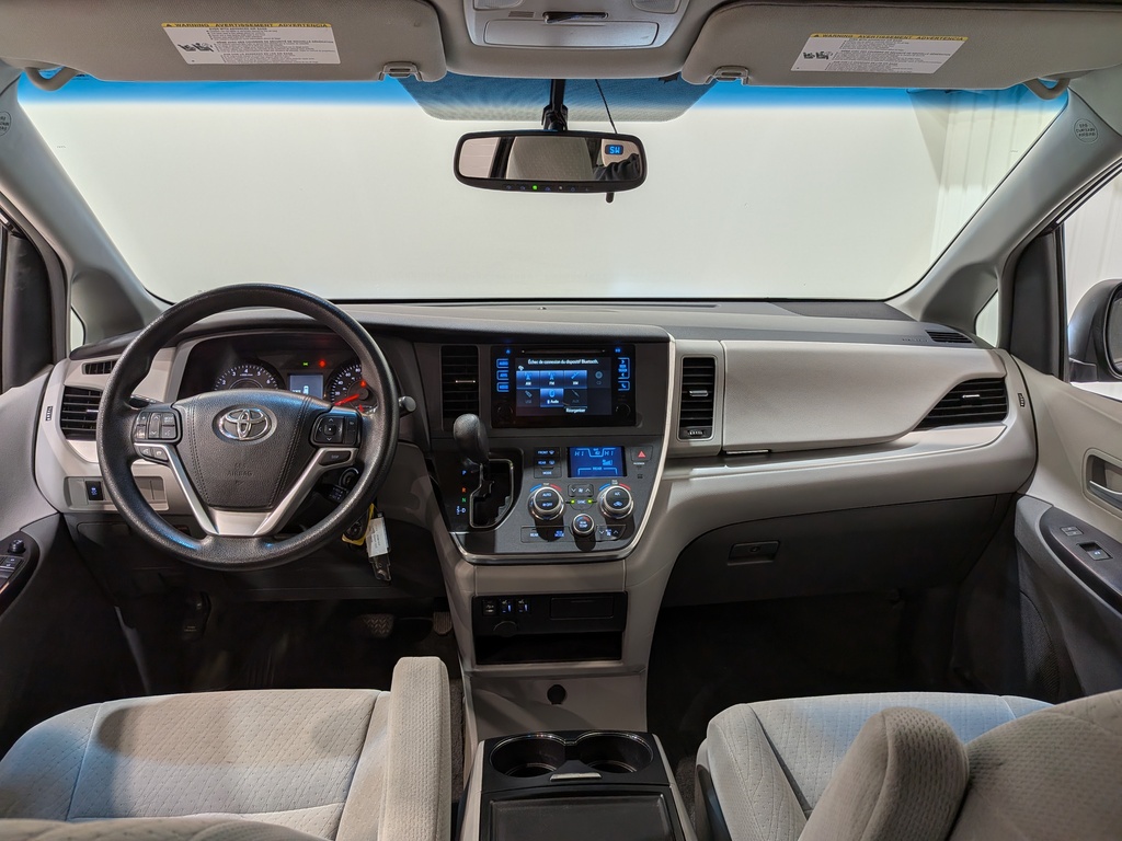 Toyota Sienna 2015