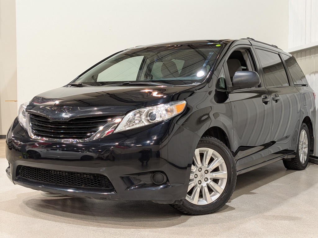 Toyota Sienna 2015