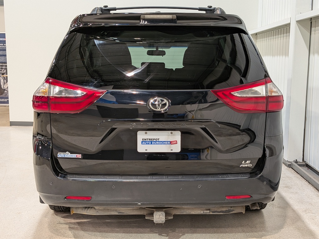 Toyota Sienna 2015