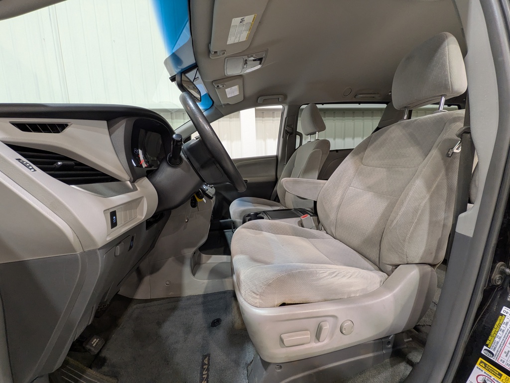 Toyota Sienna 2015