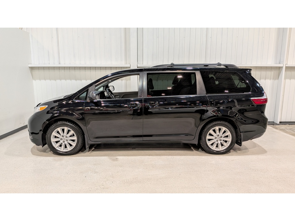 Toyota Sienna 2015