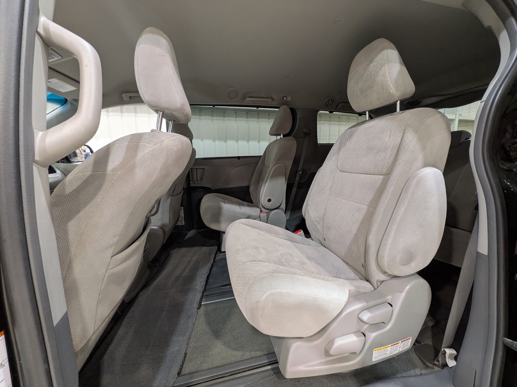 Toyota Sienna 2015