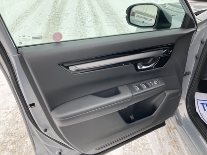 used 2024 Honda CR-V car, priced at $40,900