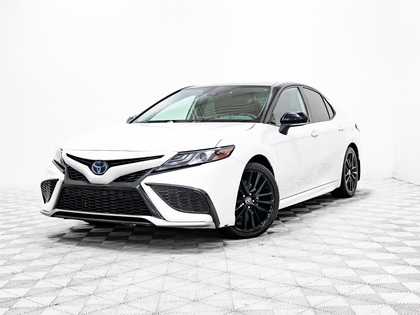 Toyota Camry Hybrid XSE FWD