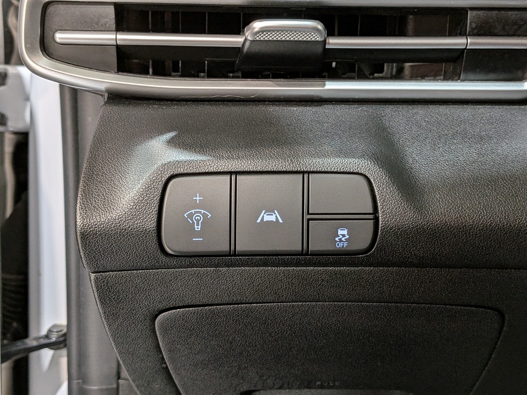 Hyundai Elantra 2022