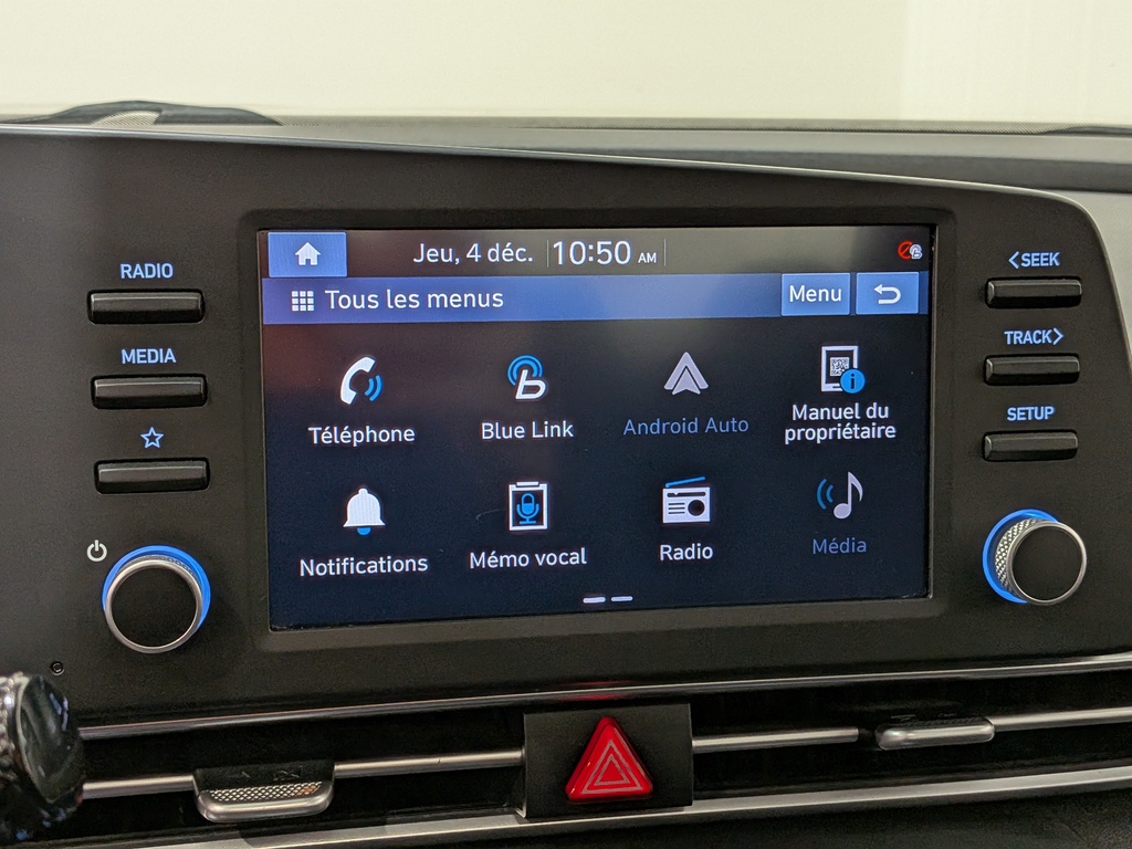 Hyundai Elantra 2022