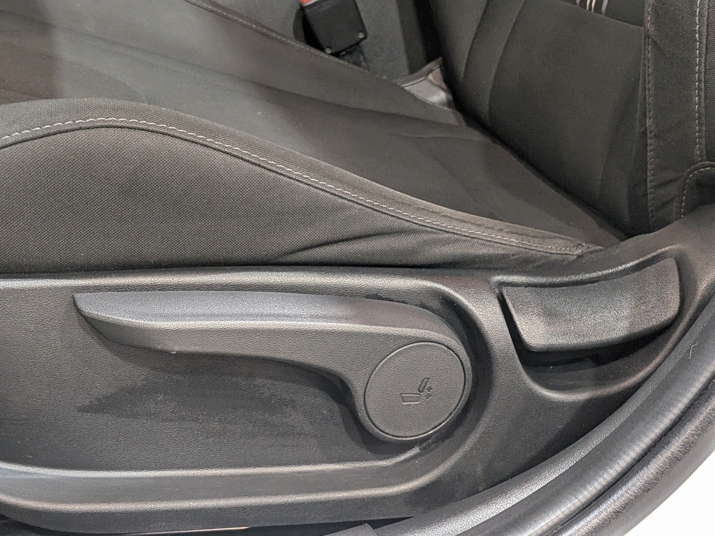 Hyundai Elantra 2022