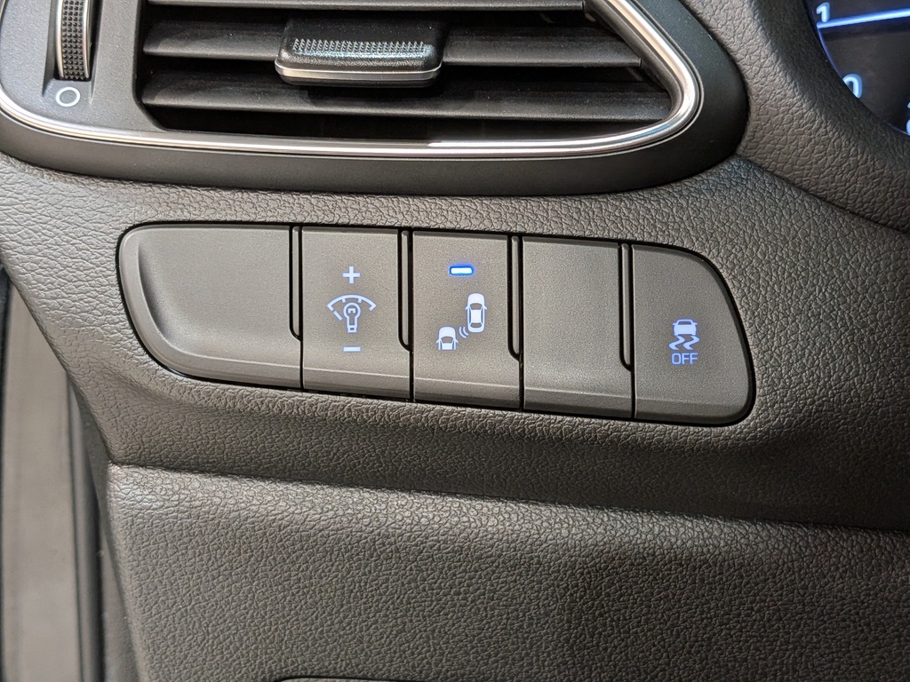 Hyundai Elantra GT 2018