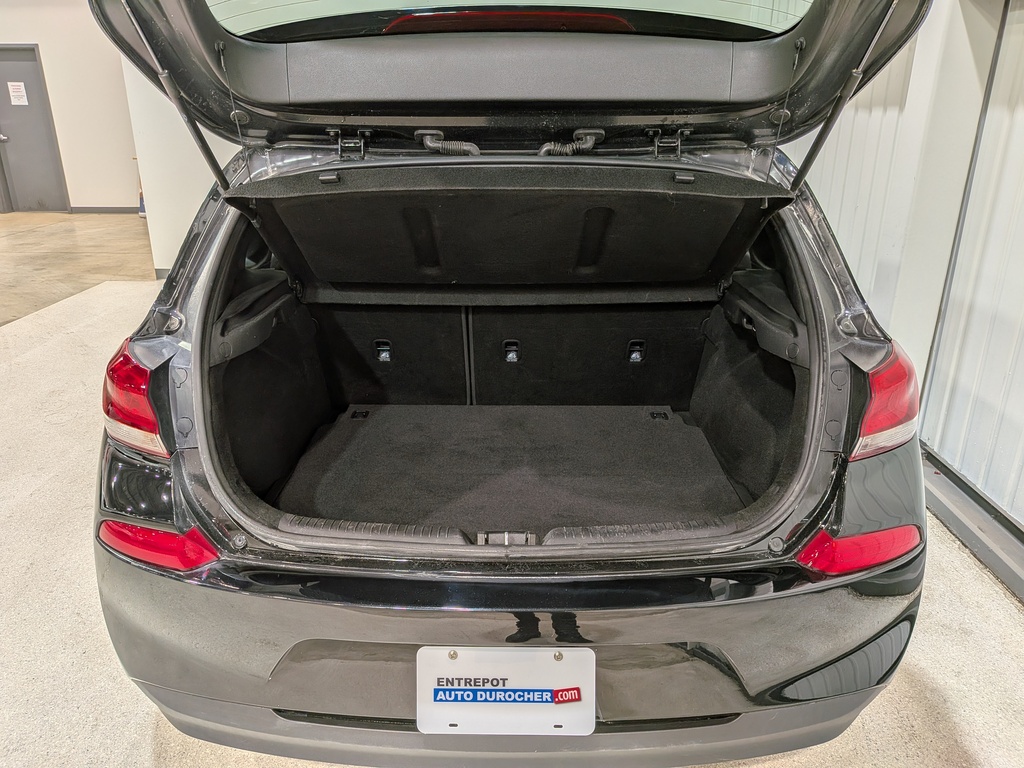 Hyundai Elantra GT 2018