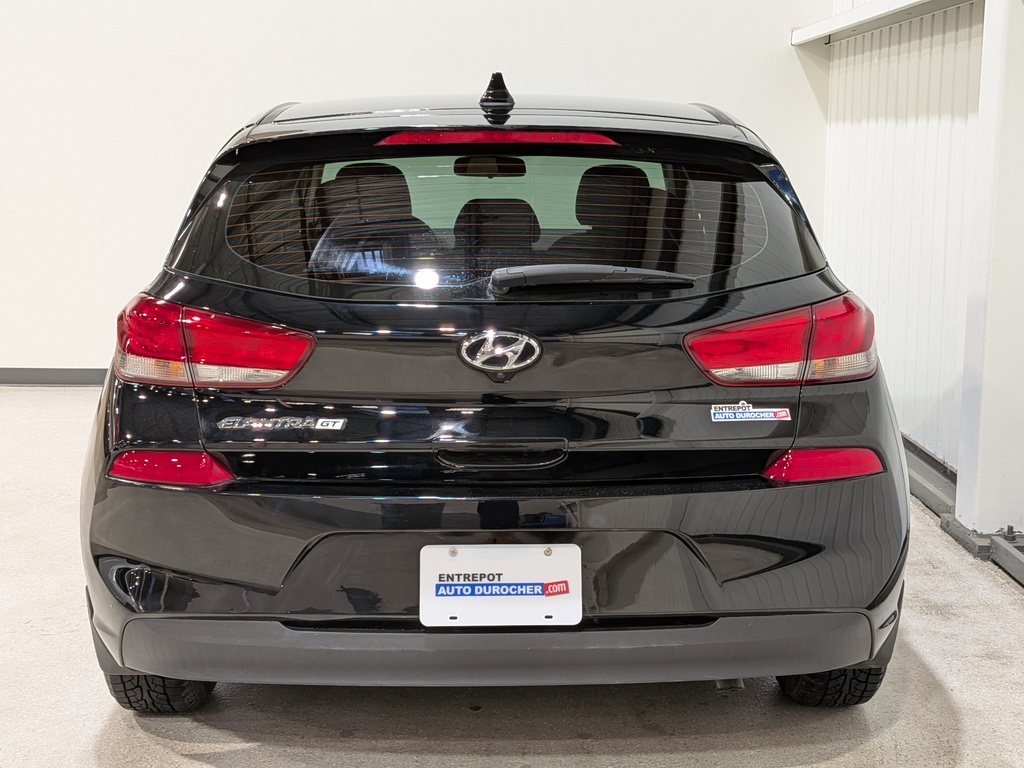 Hyundai Elantra GT 2018