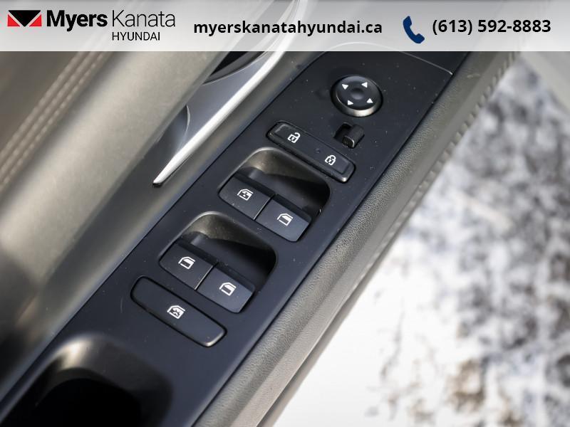 2023 Hyundai Elantra - Gallery image 14