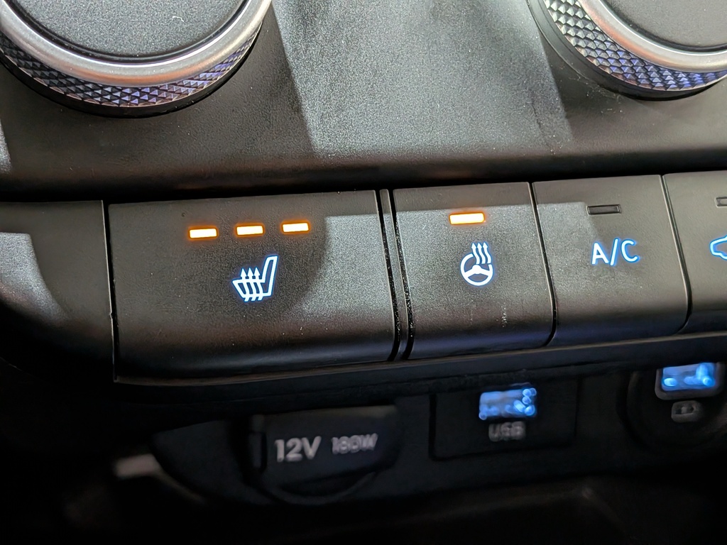 Hyundai Elantra 2022