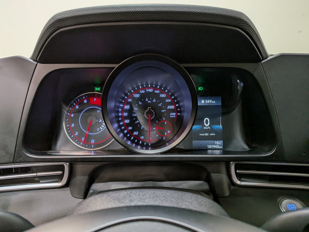 Hyundai Elantra 2022