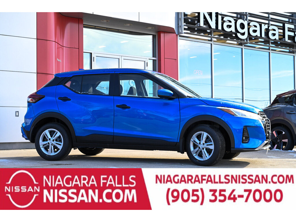 2025 Nissan Kicks Play