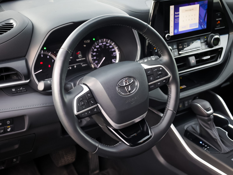 2023 Toyota Highlander - Gallery image 11