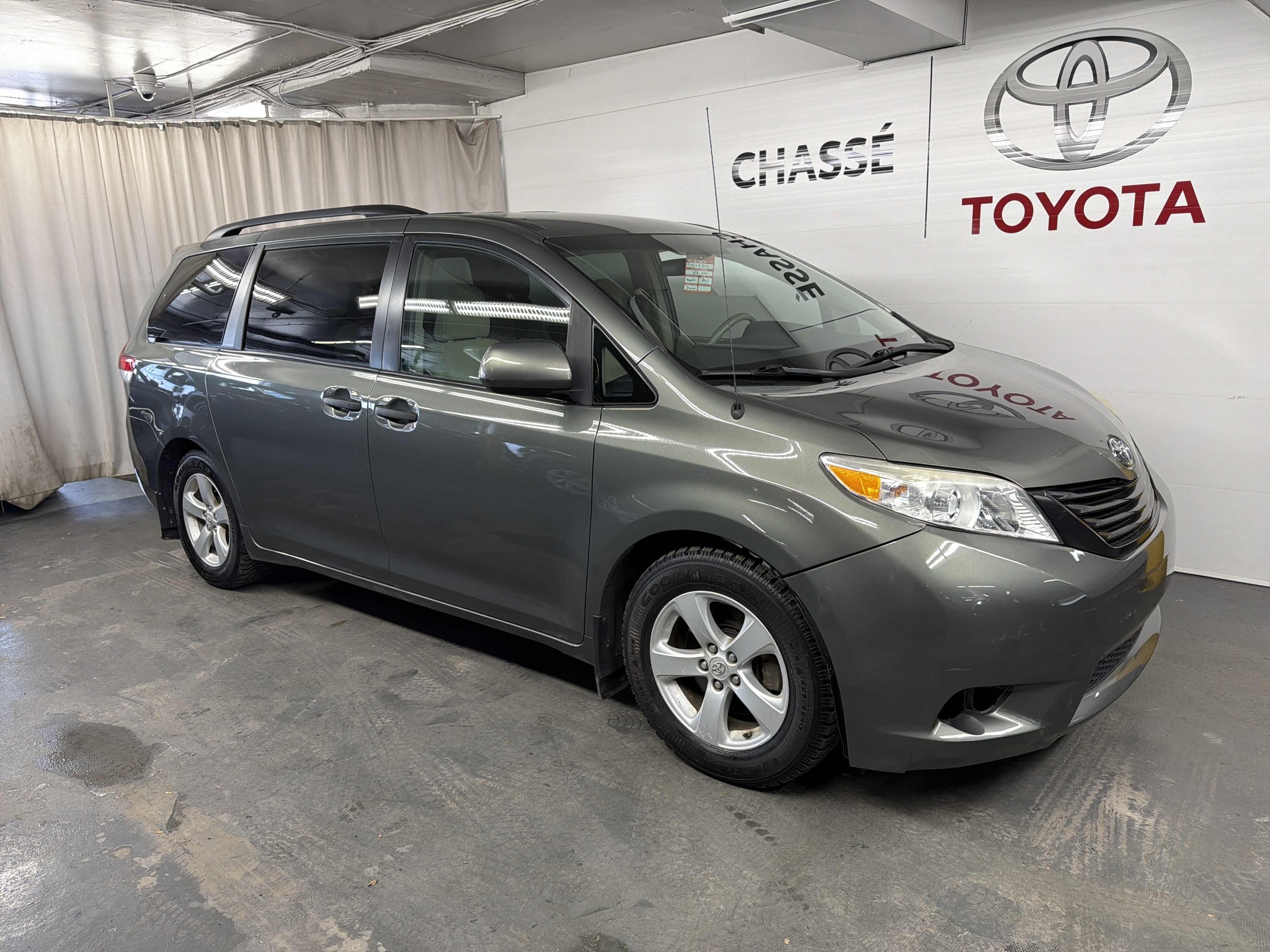2011 Toyota Sienna