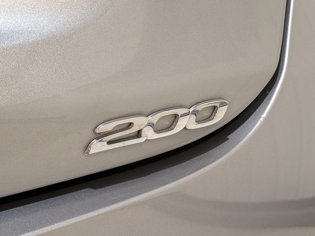 Chrysler 200 2016