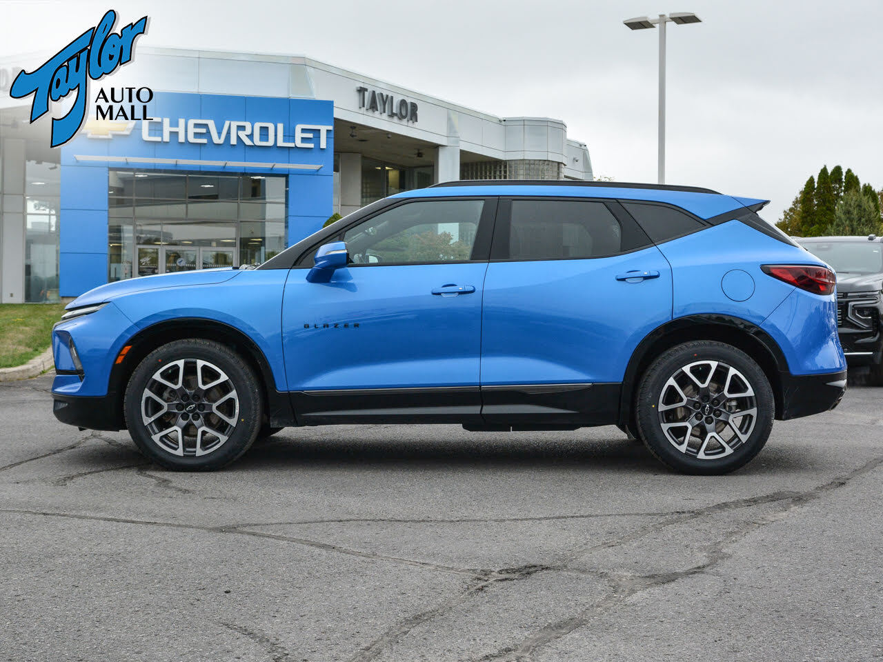 2024 Chevrolet Blazer - Gallery image 2