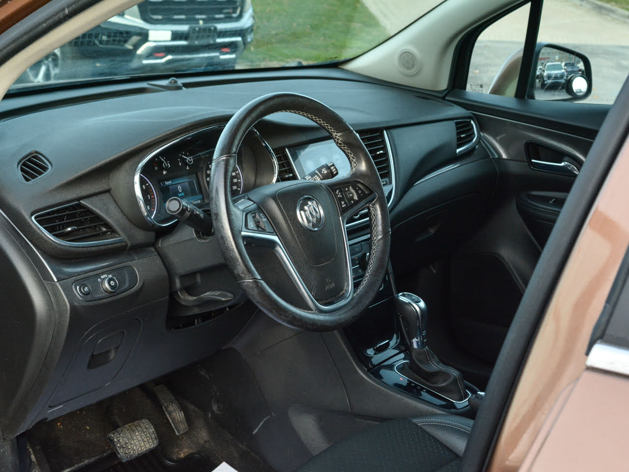 2017 Buick Encore - Gallery image 11