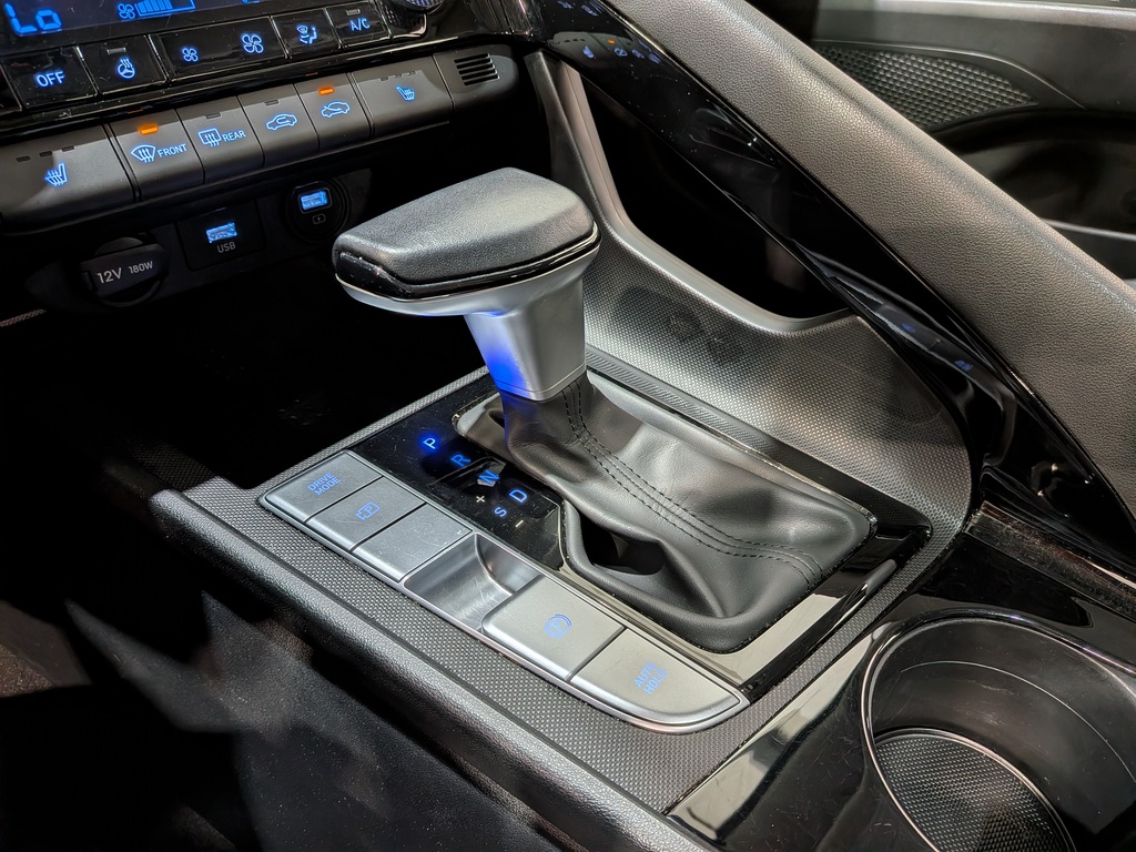 Hyundai Elantra Hybrid 2023