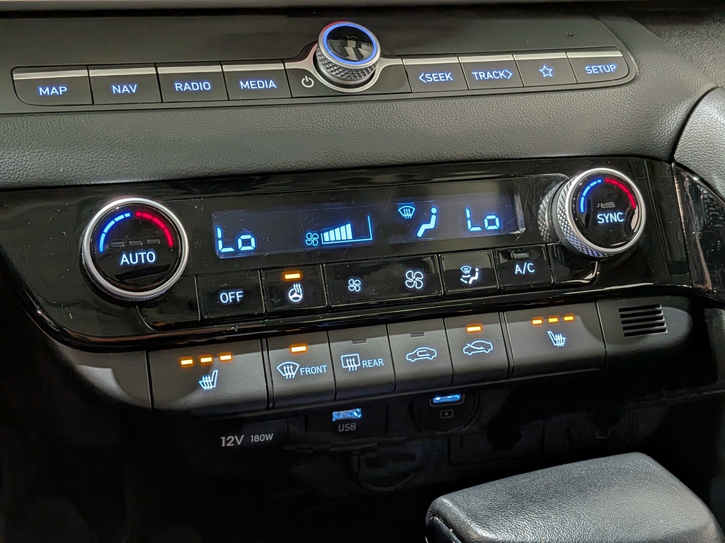 Hyundai Elantra Hybrid 2023