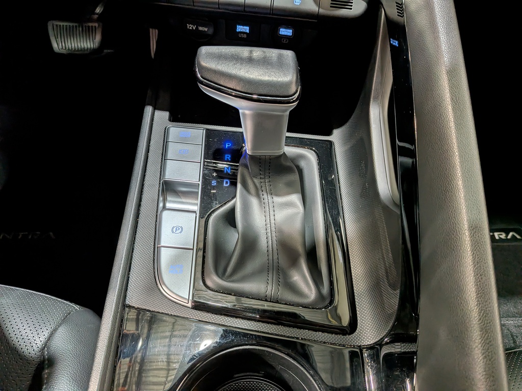 Hyundai Elantra Hybrid 2023