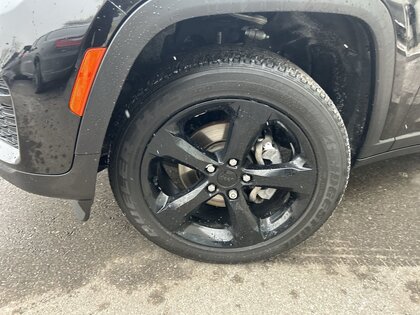 used 2023 Jeep Grand Cherokee car, priced at $37,250