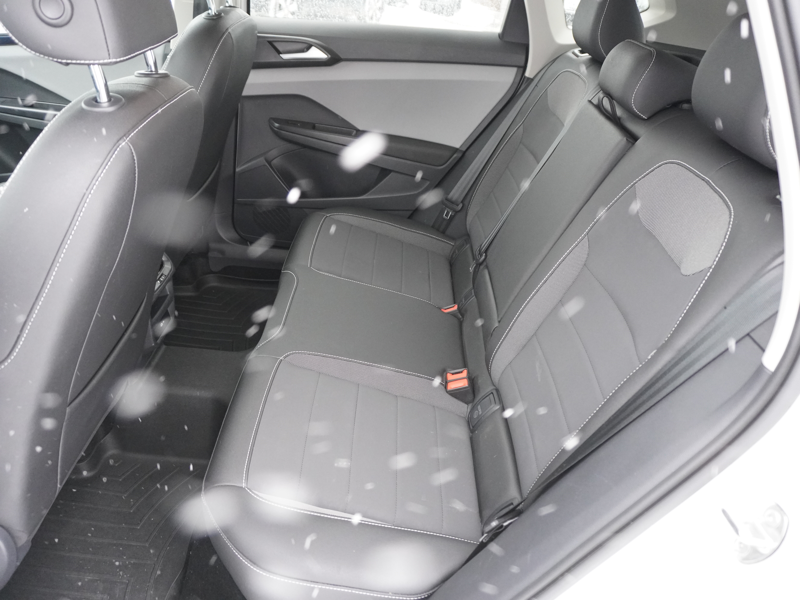 2023 Volkswagen Taos - Gallery image 9