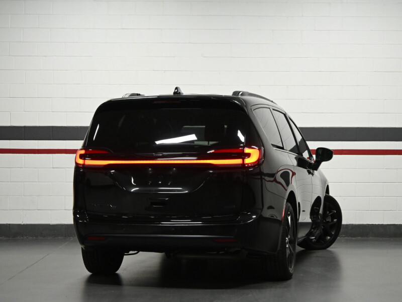 2023 Chrysler Pacifica