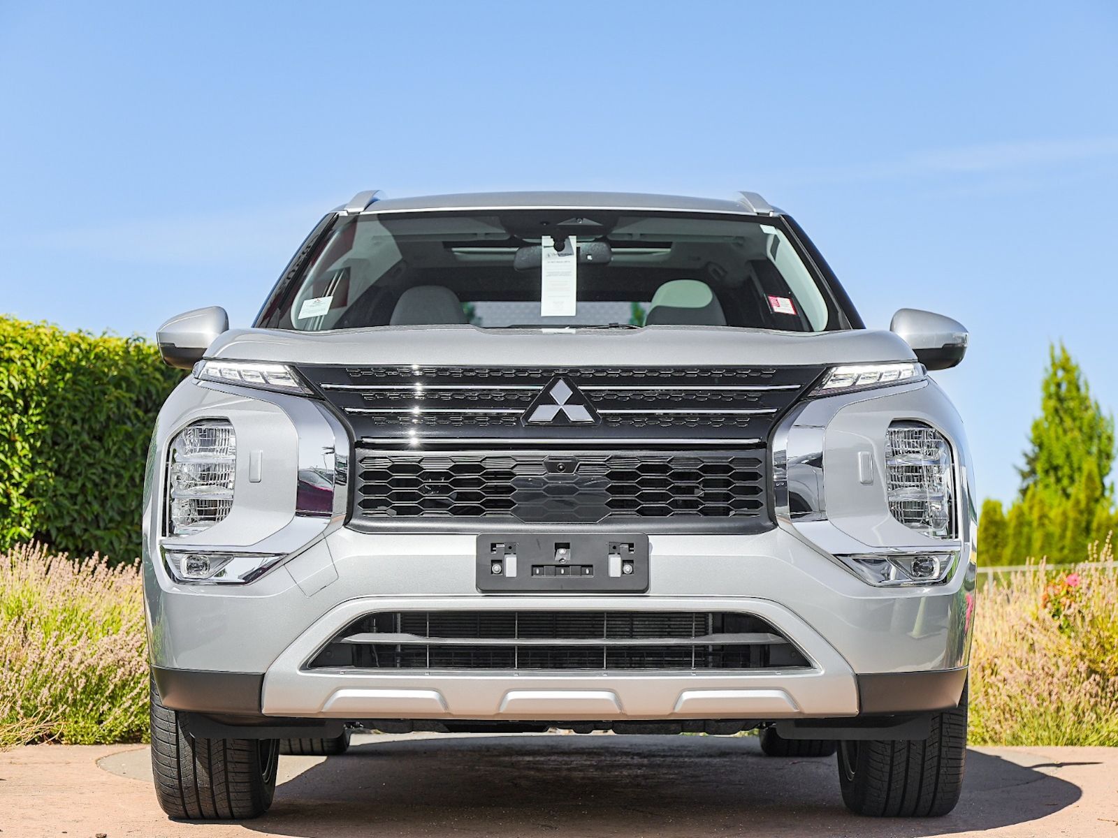 2025 Mitsubishi Outlander PHEV