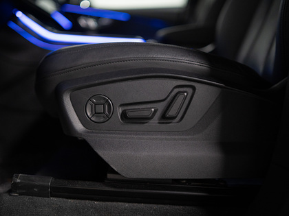 used 2023 Audi Q7 car, priced at $49,900