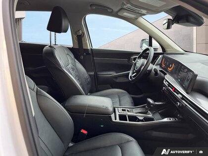 used 2025 Kia Sorento car, priced at $45,997