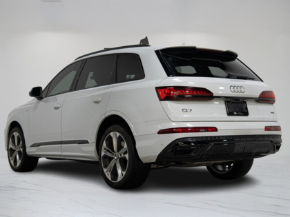 used 2023 Audi Q7 car, priced at $49,900
