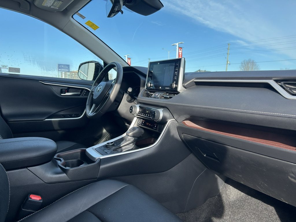 2021 Toyota RAV4 Hybrid - Gallery image 28