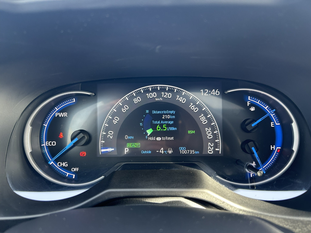 2021 Toyota RAV4 Hybrid - Gallery image 19