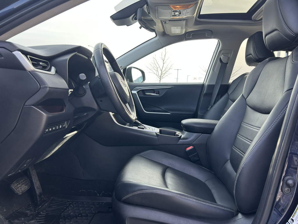 2021 Toyota RAV4 Hybrid - Gallery image 9