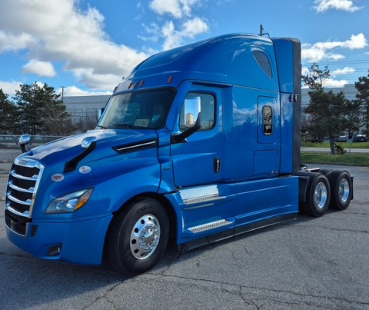 2025 Freightliner Cascadia Fully loaded and ready to work.