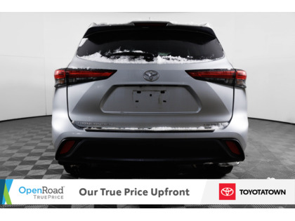 used 2020 Toyota Highlander car, priced at $37,998