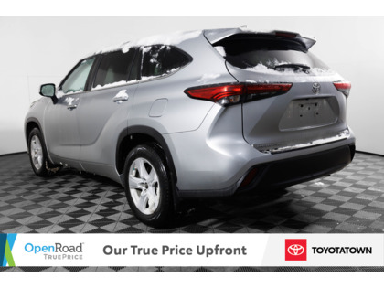 used 2020 Toyota Highlander car, priced at $37,998